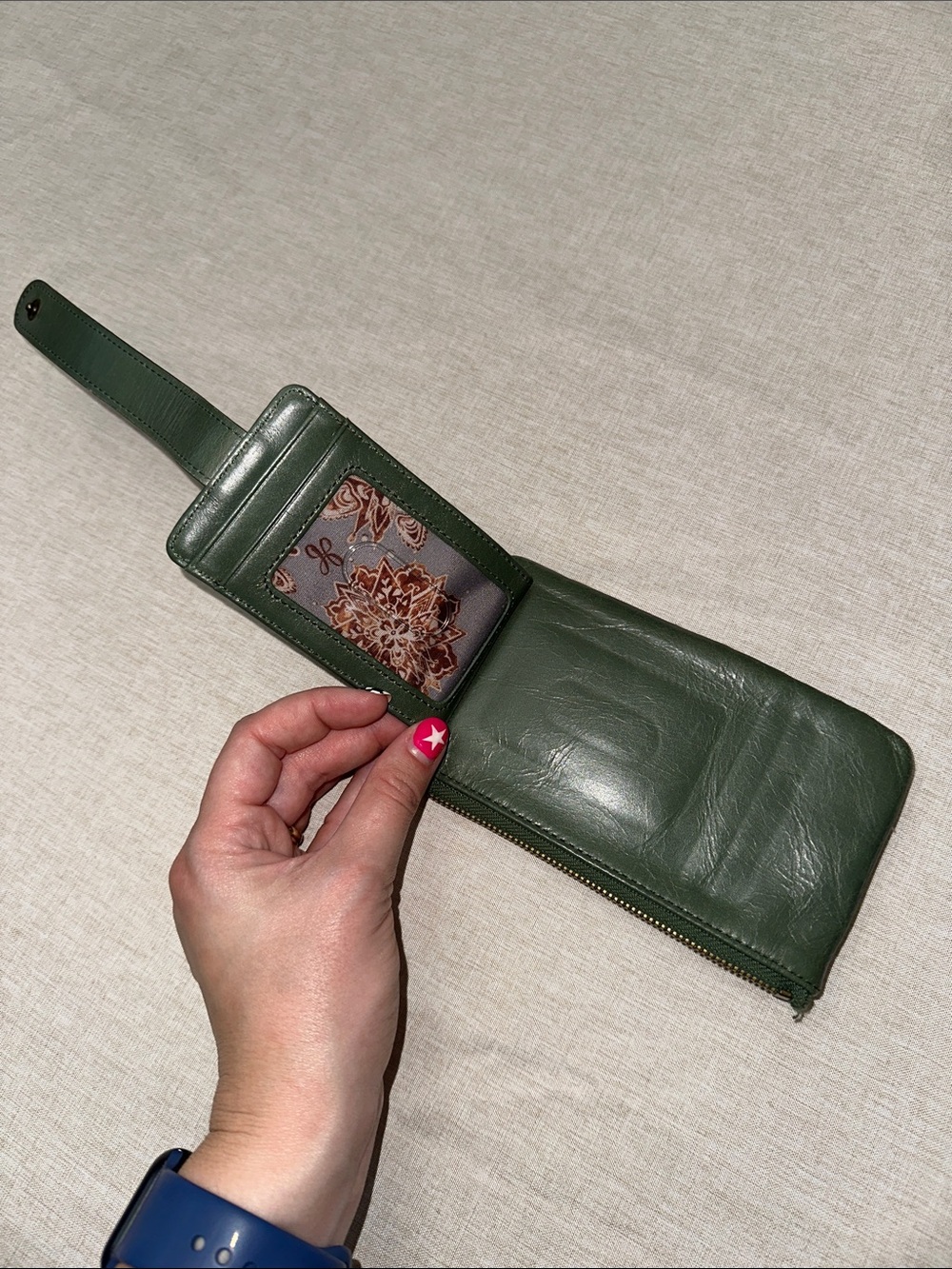 HOBO Dark Green Leather Zip Wallet Wristlet with Exterior Pocket - Picture 3 of 4